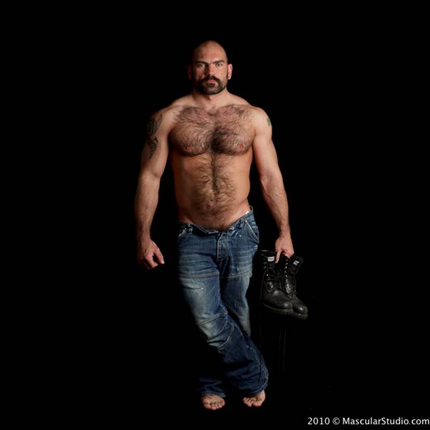 DJ-Wes-muscle-bear-hairy-sexy-beard-Photography-by-Adrian-Lourie-Mascular-Studio-and-Guy-Ivie-1