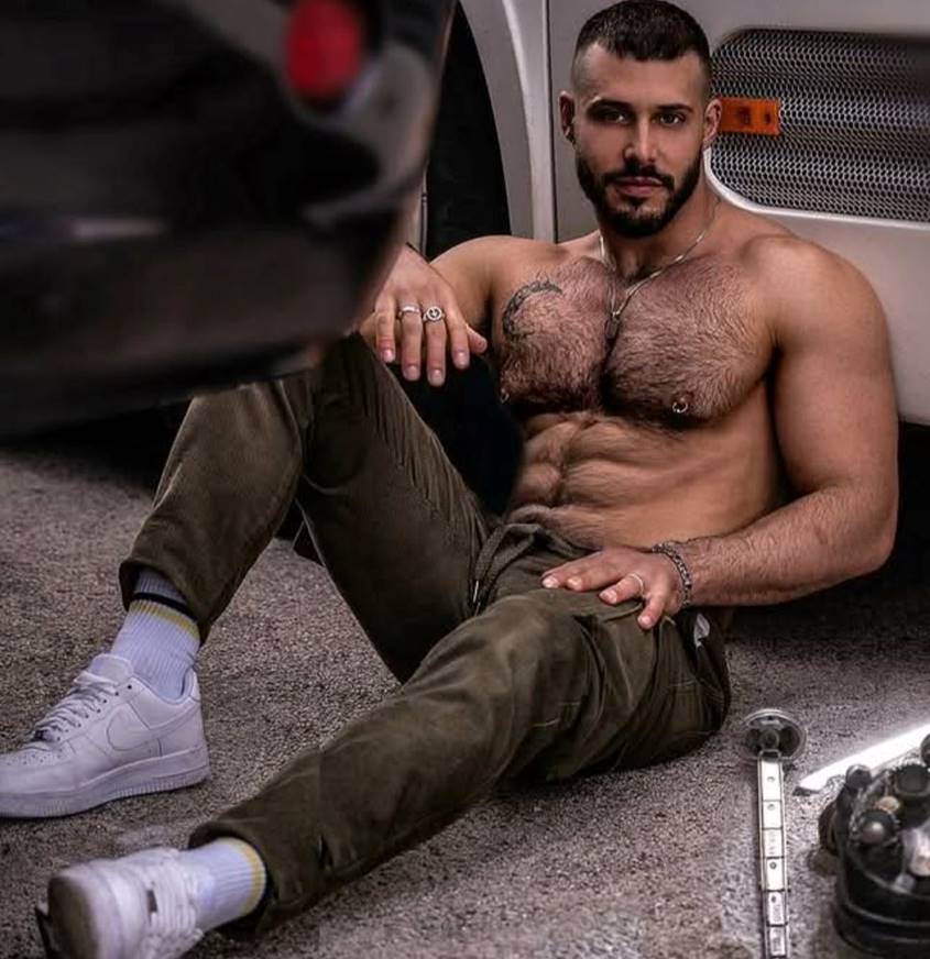 486653032_1307099910366247_117801059917446383_n