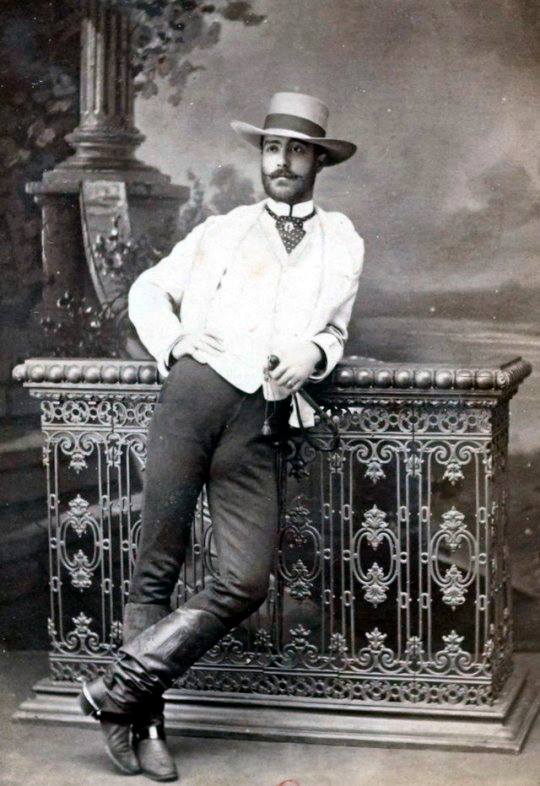 50498019_10218402264718219_4670088575696502784_n